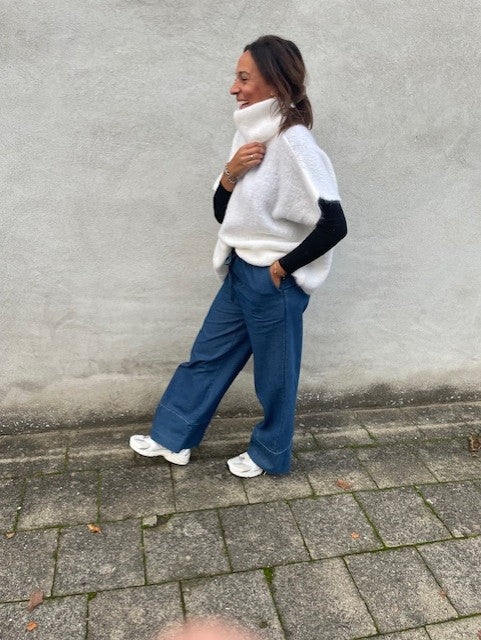 ISABELLA MOHAIR TURTLENECK