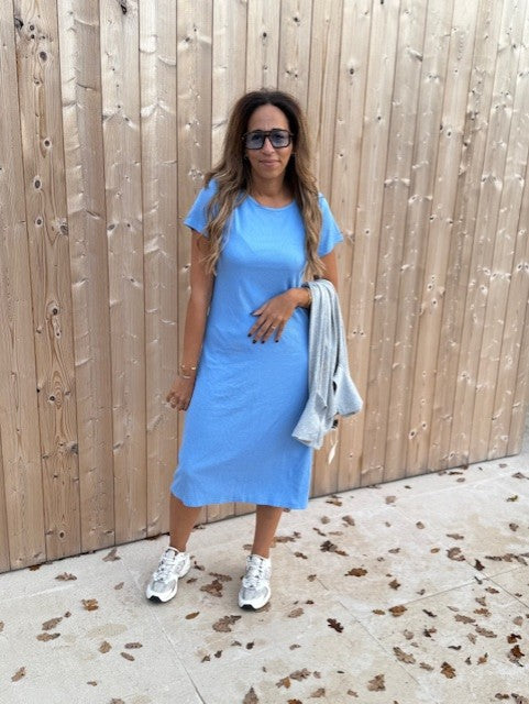 Geribbeld kleedje grijs